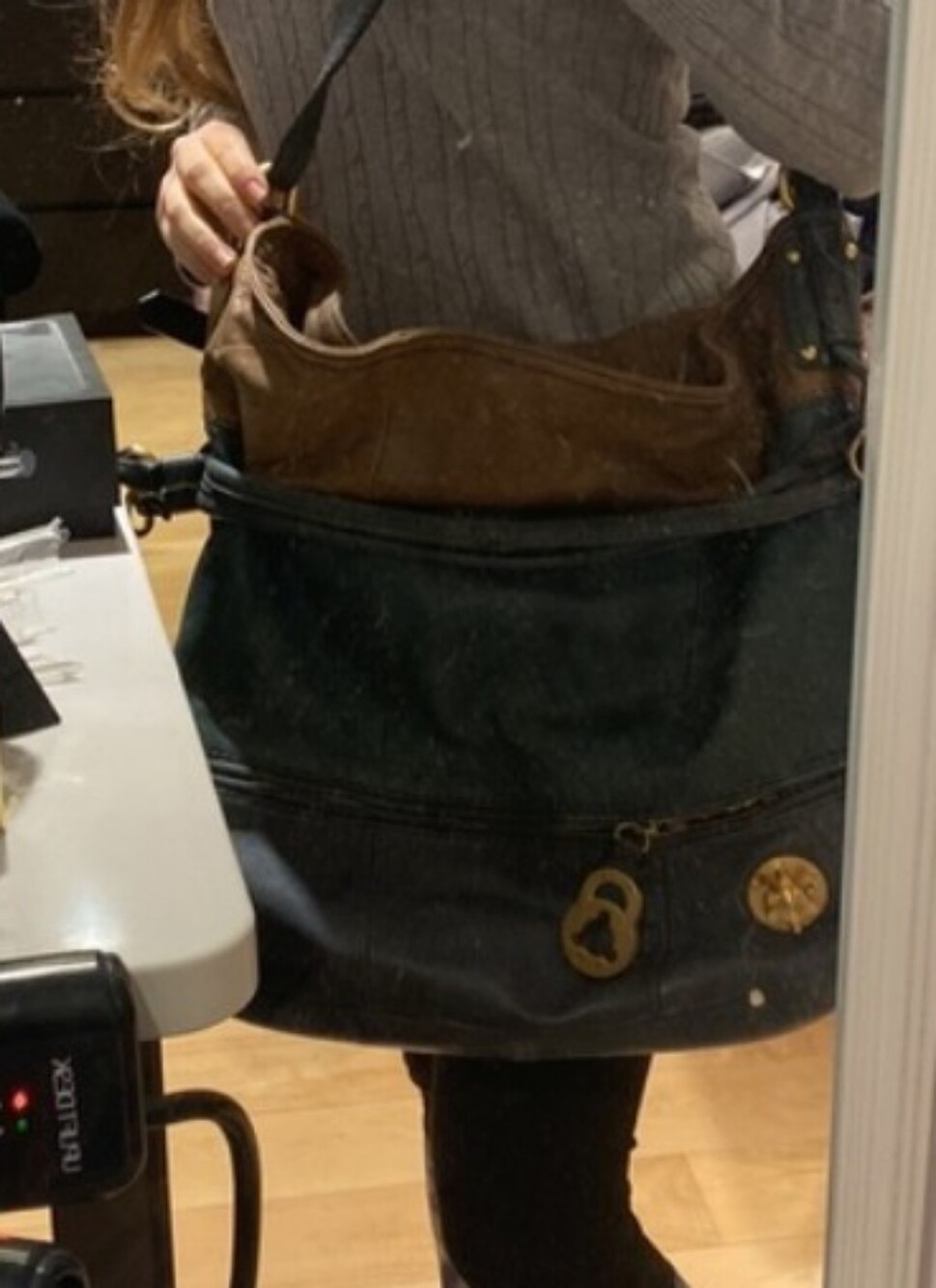 STEVE MADDEN RARE LEATHER VINTAGE Brown & Black Satchel! Brass Turn Lock Clasp - Picture 13 of 14
